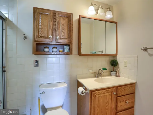 $430,000 | 979 Pennsylvania Avenue, Harrisburg, PA 17112