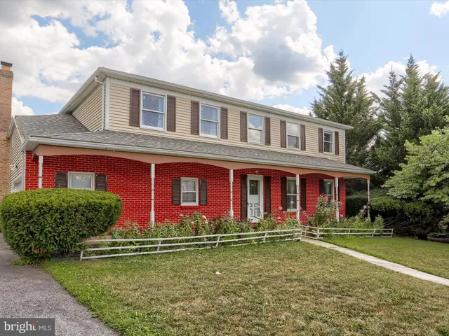 $430,000 | 979 Pennsylvania Avenue, Harrisburg, PA 17112