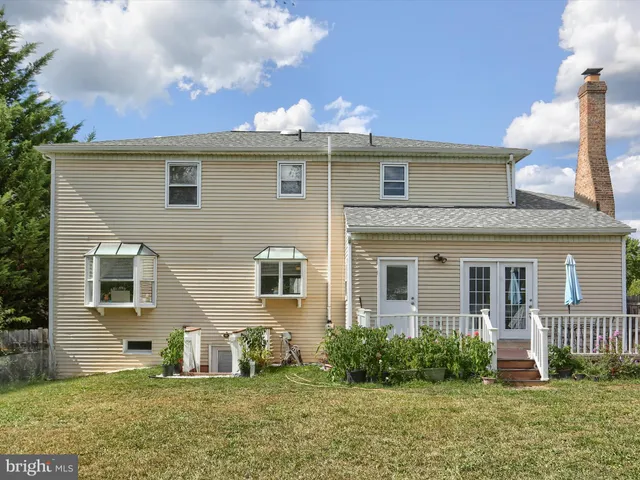 $430,000 | 979 Pennsylvania Avenue, Harrisburg, PA 17112