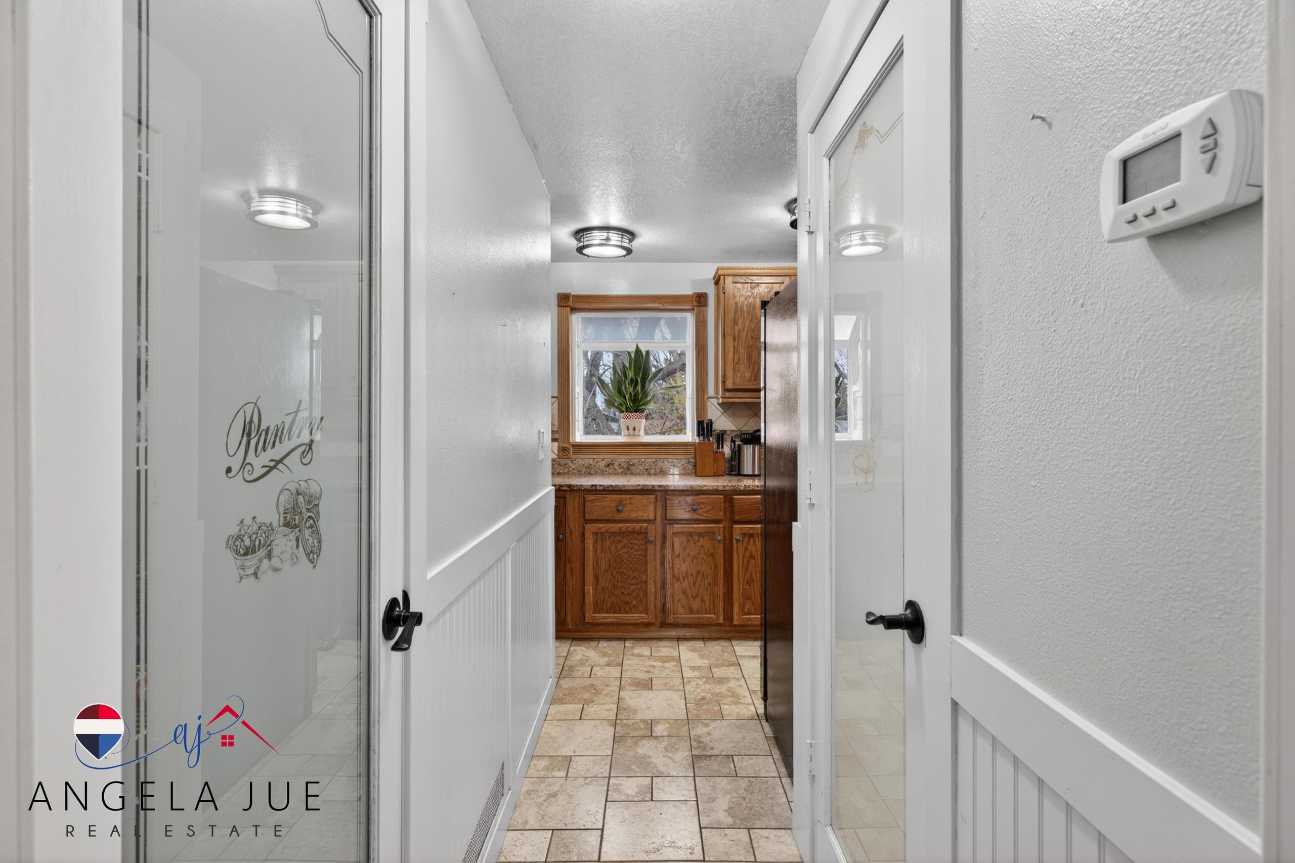 3520 Washakie Street Casper, WY 82609 - Photo 13 of 33
