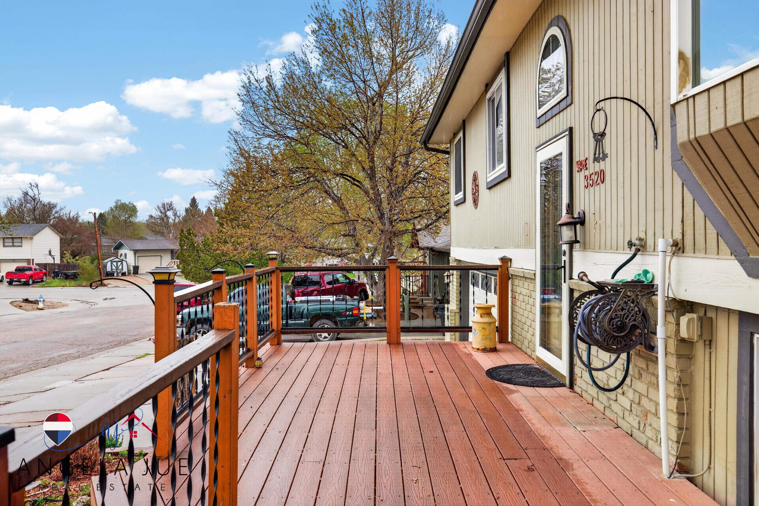 3520 Washakie Street Casper, WY 82609 - Photo 3 of 33