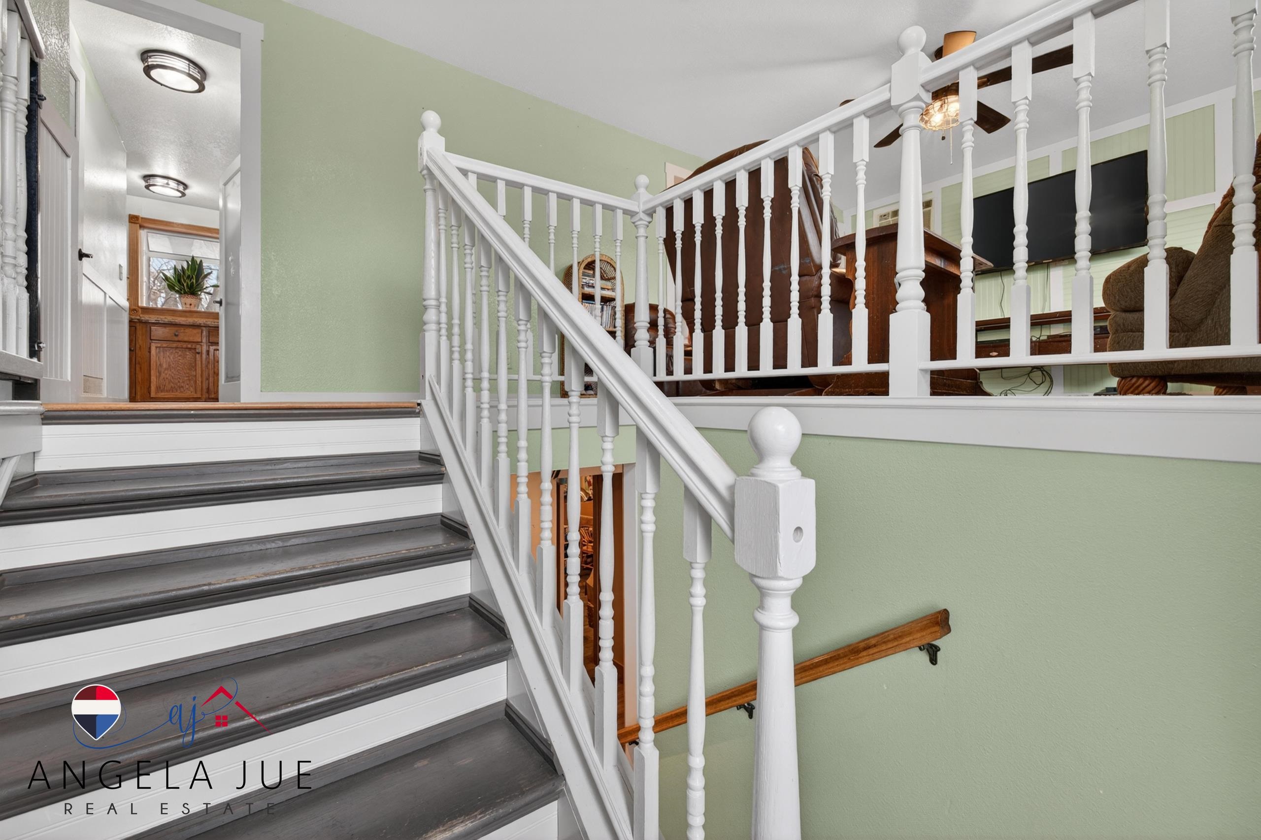 3520 Washakie Street Casper, WY 82609 - Photo 4 of 33