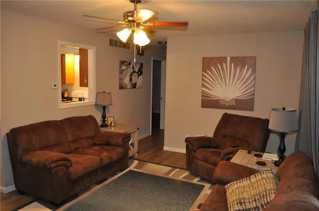 $199,900 | 4582 Highway 169, King City, MO 64463