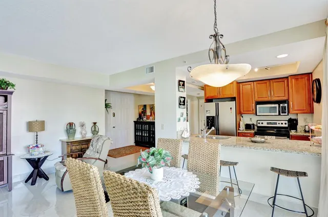 $645,000 | 3210 Northeast 5th Street, Unit 202, Pompano Beach, FL 33062