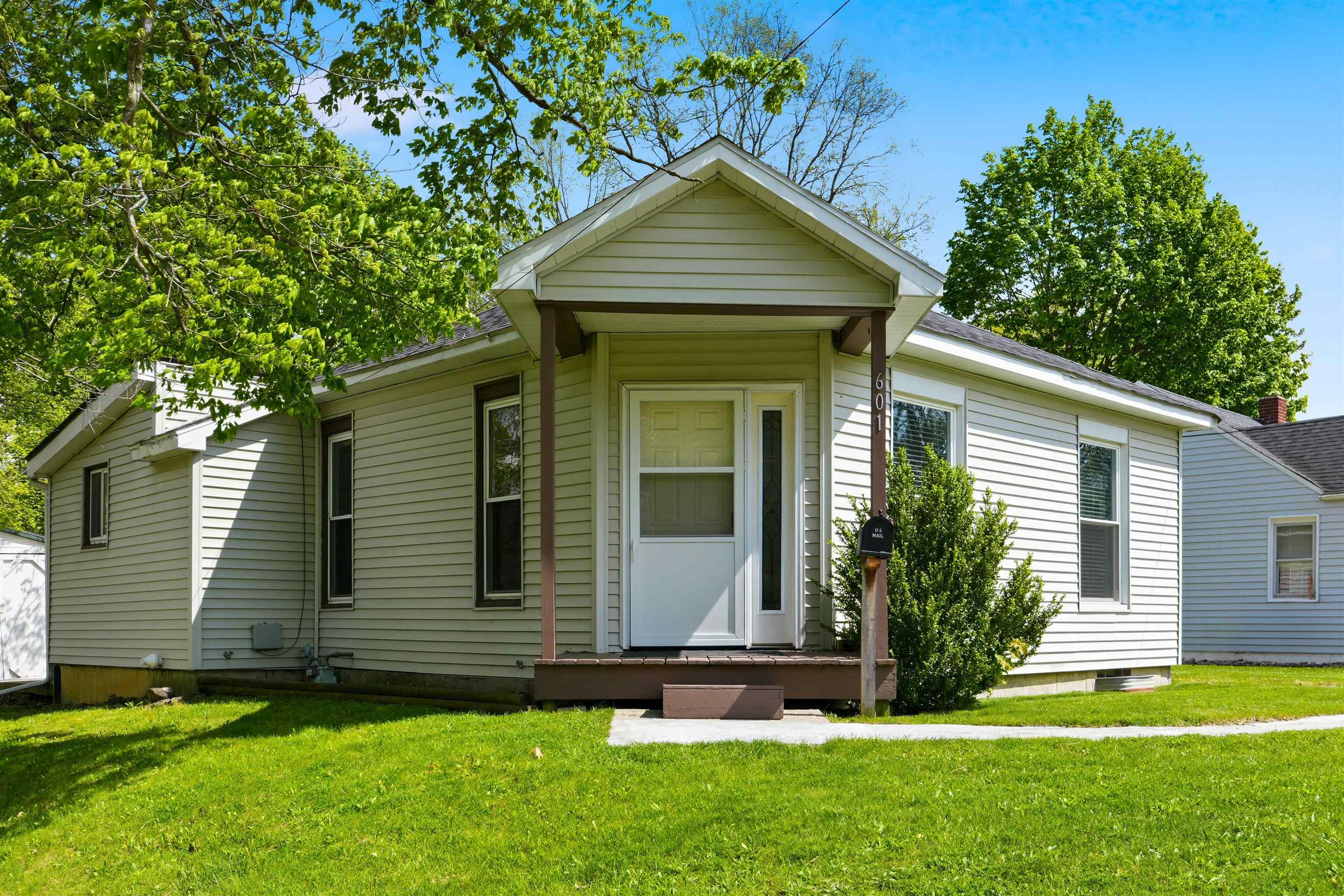 601 South Elizabeth Street Angola, IN 46703 - Photo 1 of 30