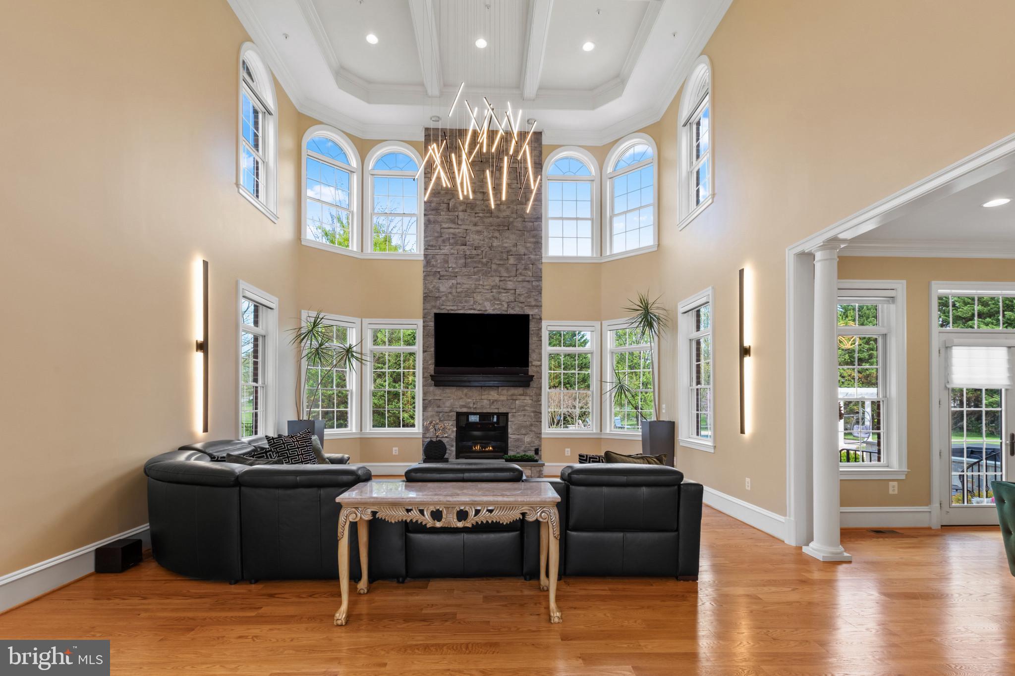 1820 Woodstock Road Woodstock, MD 21163 - Photo 20 of 122 Family Room