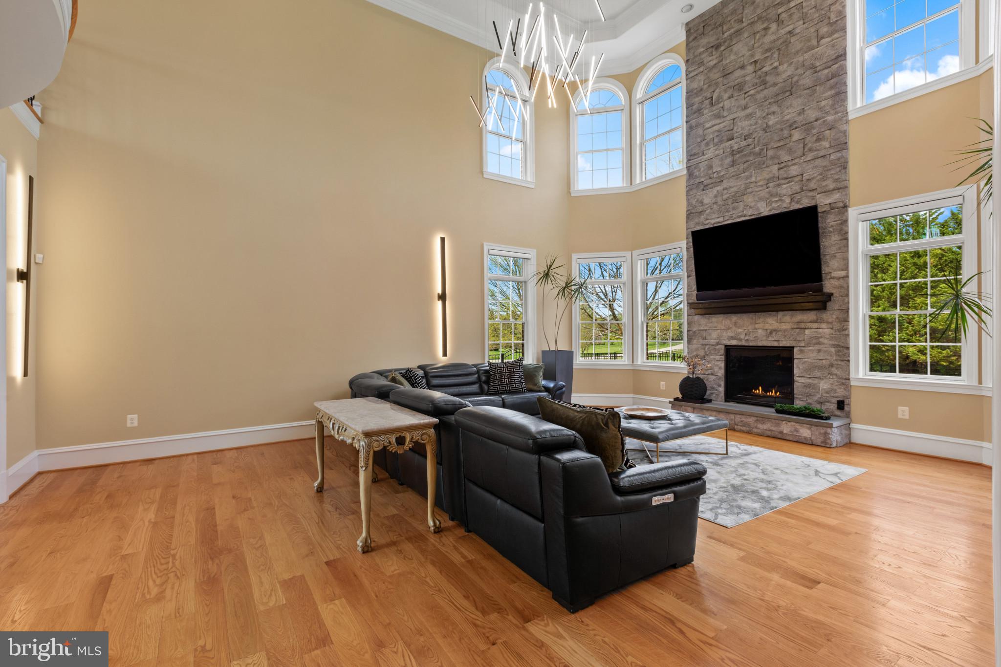 1820 Woodstock Road Woodstock, MD 21163 - Photo 22 of 122 Family Room