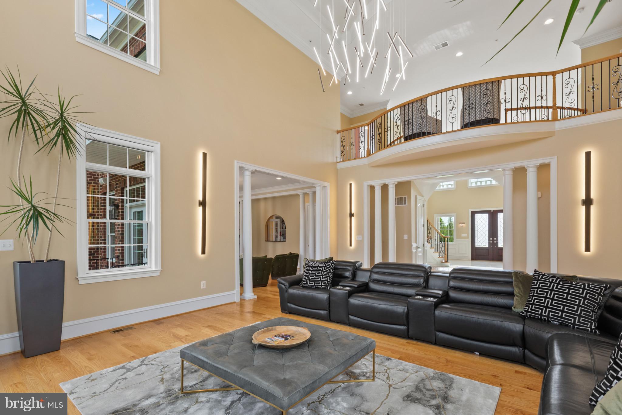 1820 Woodstock Road Woodstock, MD 21163 - Photo 23 of 122 Family Room