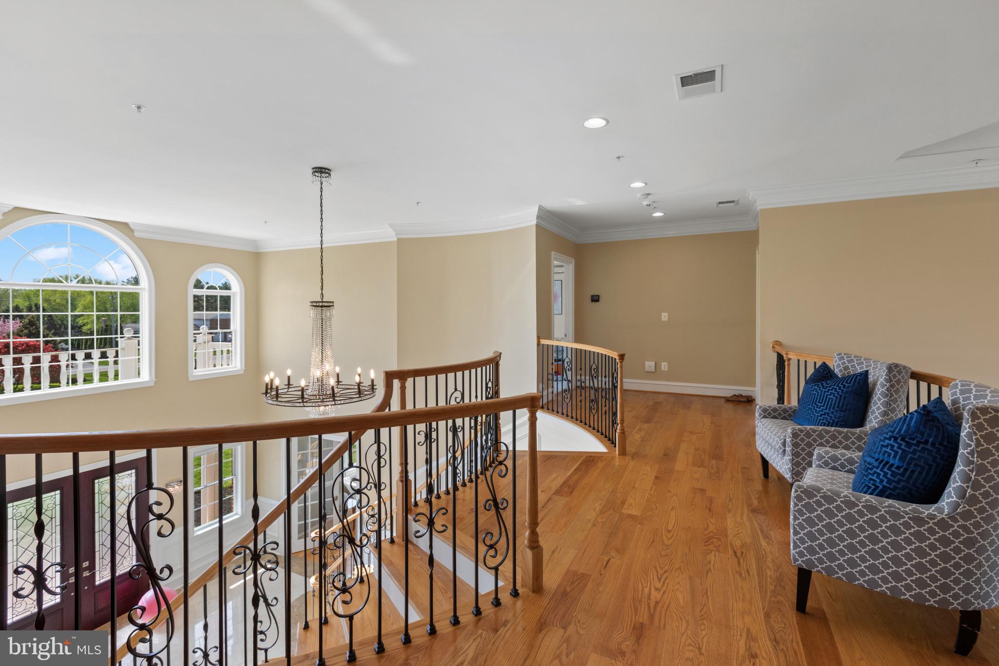 1820 Woodstock Road Woodstock, MD 21163 - Photo 38 of 122 Upper Level Hall