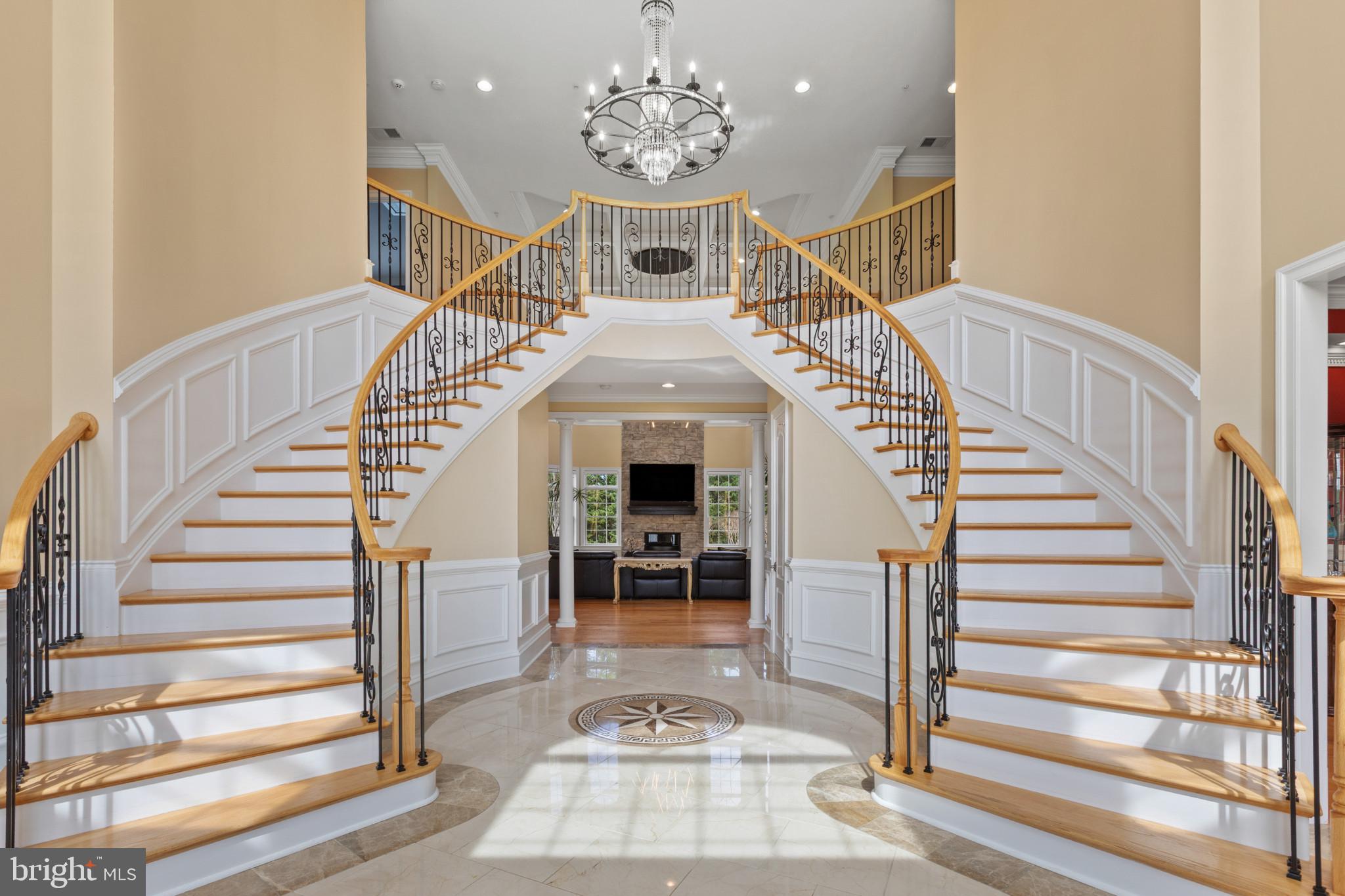 1820 Woodstock Road Woodstock, MD 21163 - Photo 4 of 122 Foyer