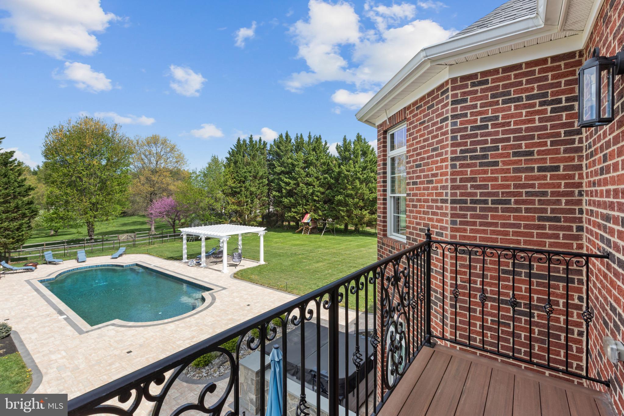 1820 Woodstock Road Woodstock, MD 21163 - Photo 50 of 122 Balcony