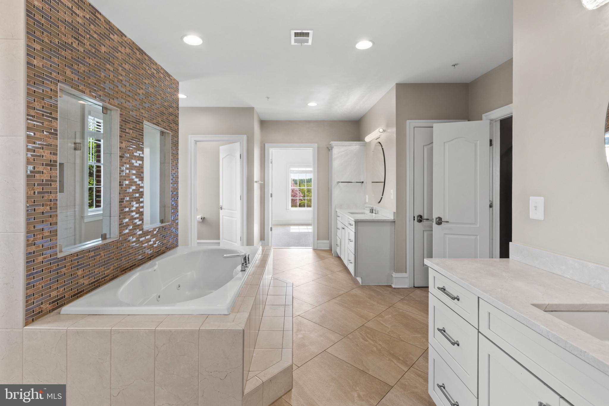 1820 Woodstock Road Woodstock, MD 21163 - Photo 58 of 122 Primary Bath