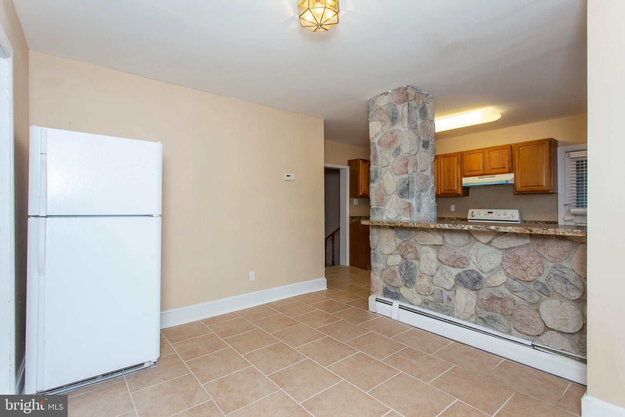 914 Providence Road Secane, PA 19018 - Photo 12 of 37