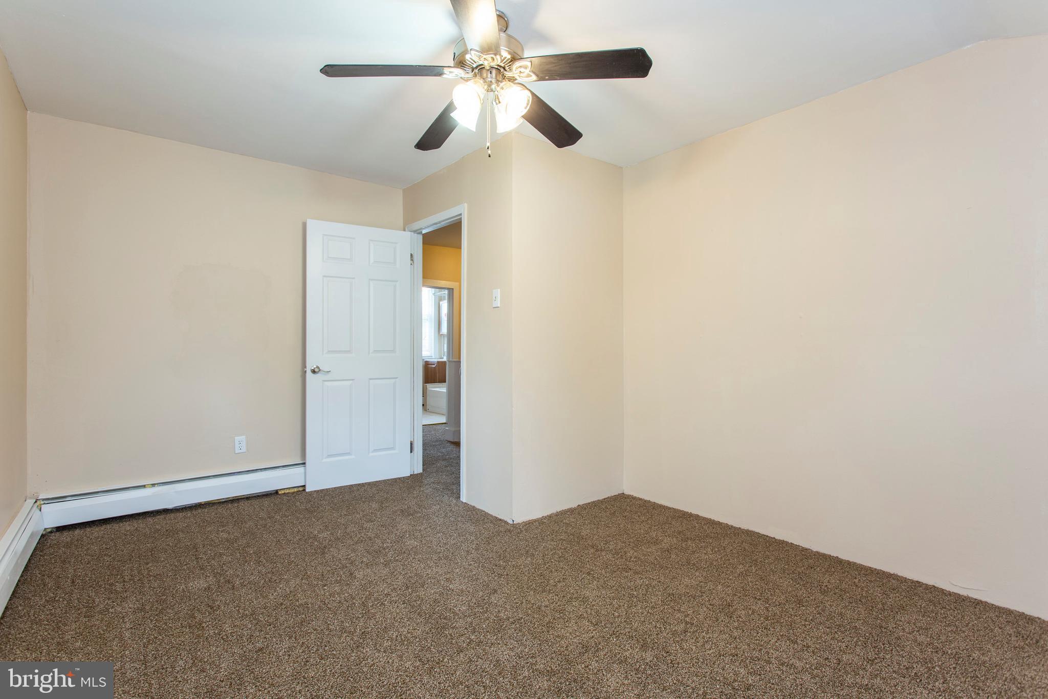 914 Providence Road Secane, PA 19018 - Photo 30 of 37
