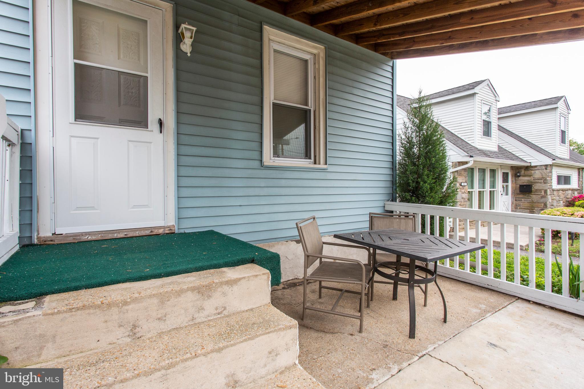 914 Providence Road Secane, PA 19018 - Photo 5 of 37