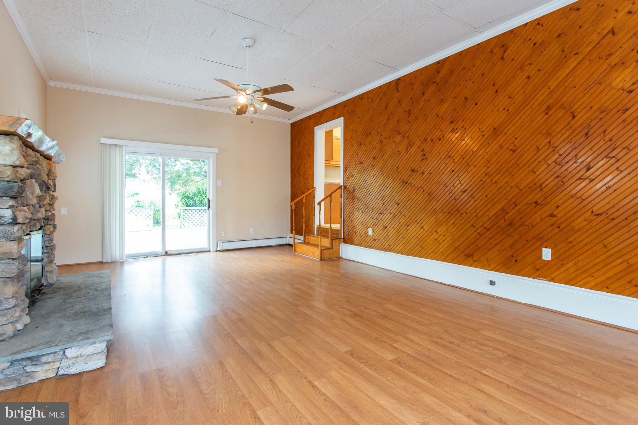 914 Providence Road Secane, PA 19018 - Photo 8 of 37