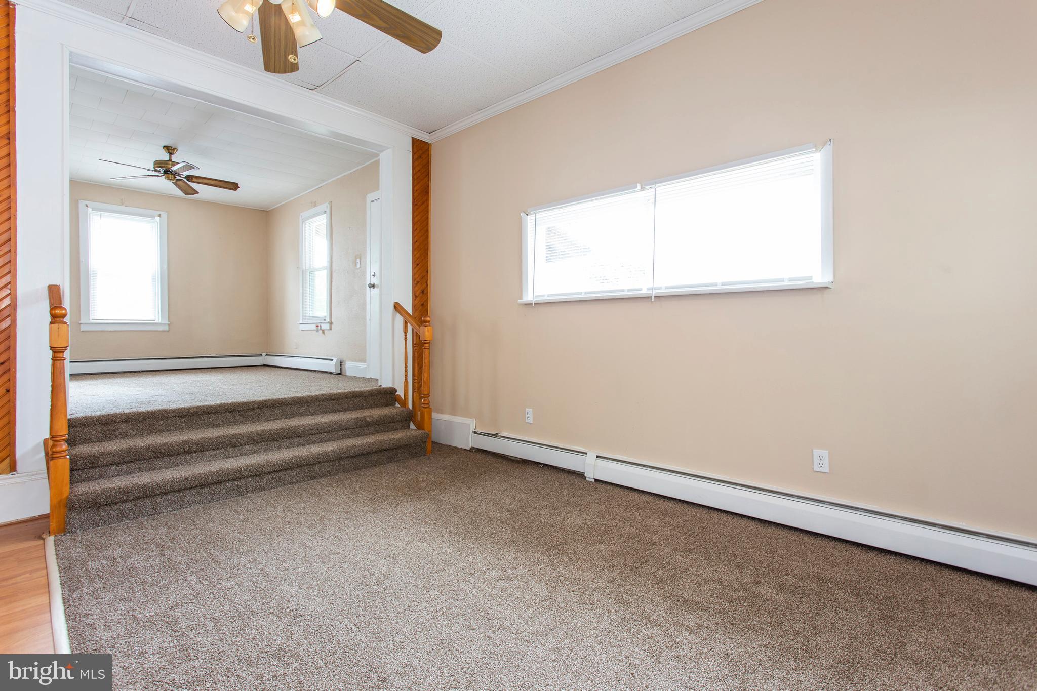 914 Providence Road Secane, PA 19018 - Photo 10 of 37