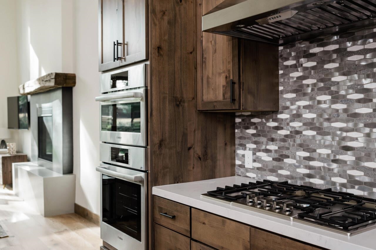 1391 Eagle Feather Portola, CA 96122 - Photo 16 of 28 a kitchen with a stove and a refrigerator