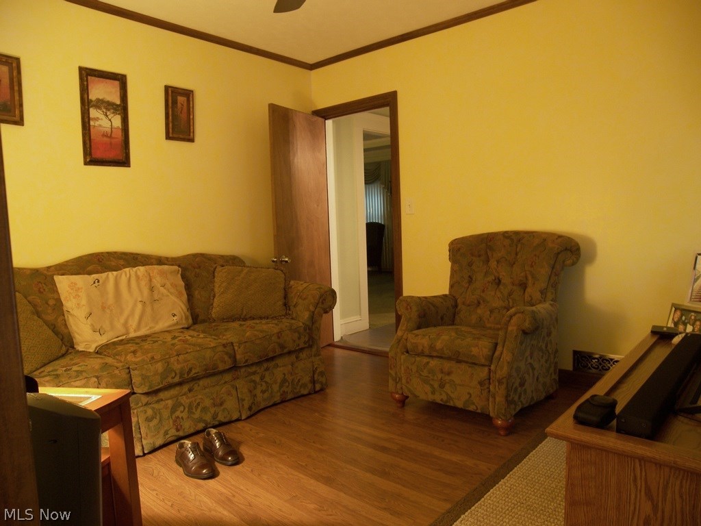 1761 Avalon Road Cleveland, OH 44112 - Photo 17 of 29 First floor den
