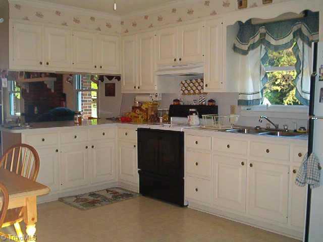 173 Gallent Road Reidsville, NC 27320 - Photo 2 of 3 Other. Kitchen