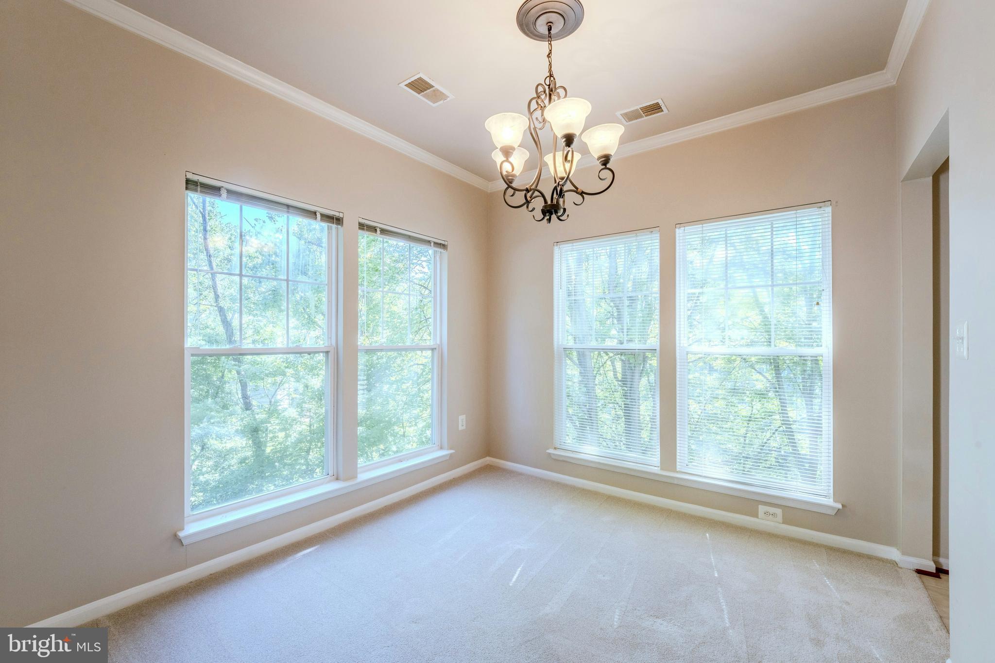 1520 North Point Drive, Unit 30202 Reston, VA 20194 - Photo 6 of 29 Dining Room