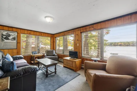 $1,150,000 | 97-104 Burton Road, Moultonborough, NH 03254