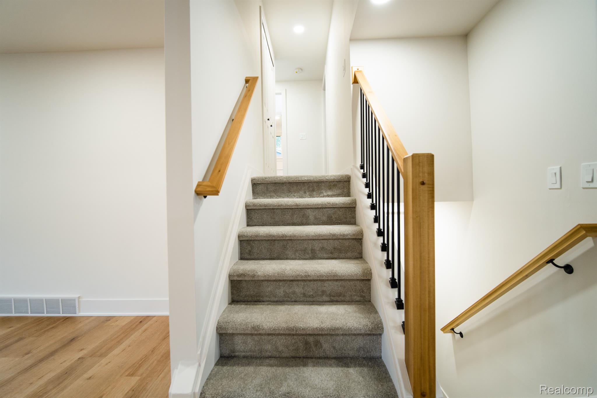 700 Spartan Drive Rochester, MI 48309 - Photo 37 of 81 Gallery Image 37