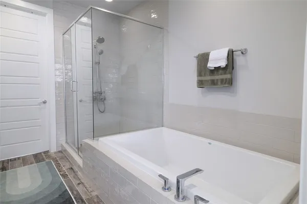 $3,250 | 6021 Seville Drive, Austin, TX 78724