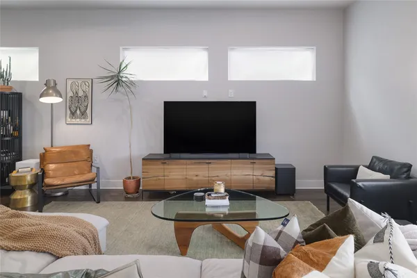 $3,250 | 6021 Seville Drive, Austin, TX 78724