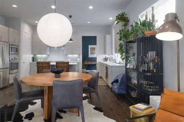 $3,250 | 6021 Seville Drive, Austin, TX 78724