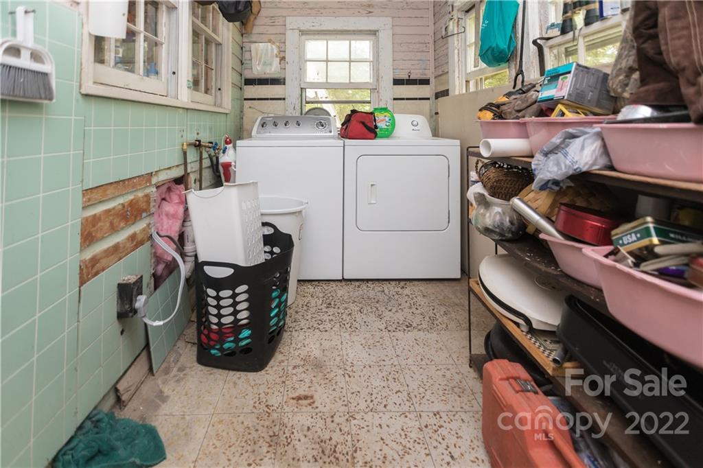14925 North Old Statesville Road Huntersville, NC 28078 - Photo 11 of 18 a utility room with dryer and washer