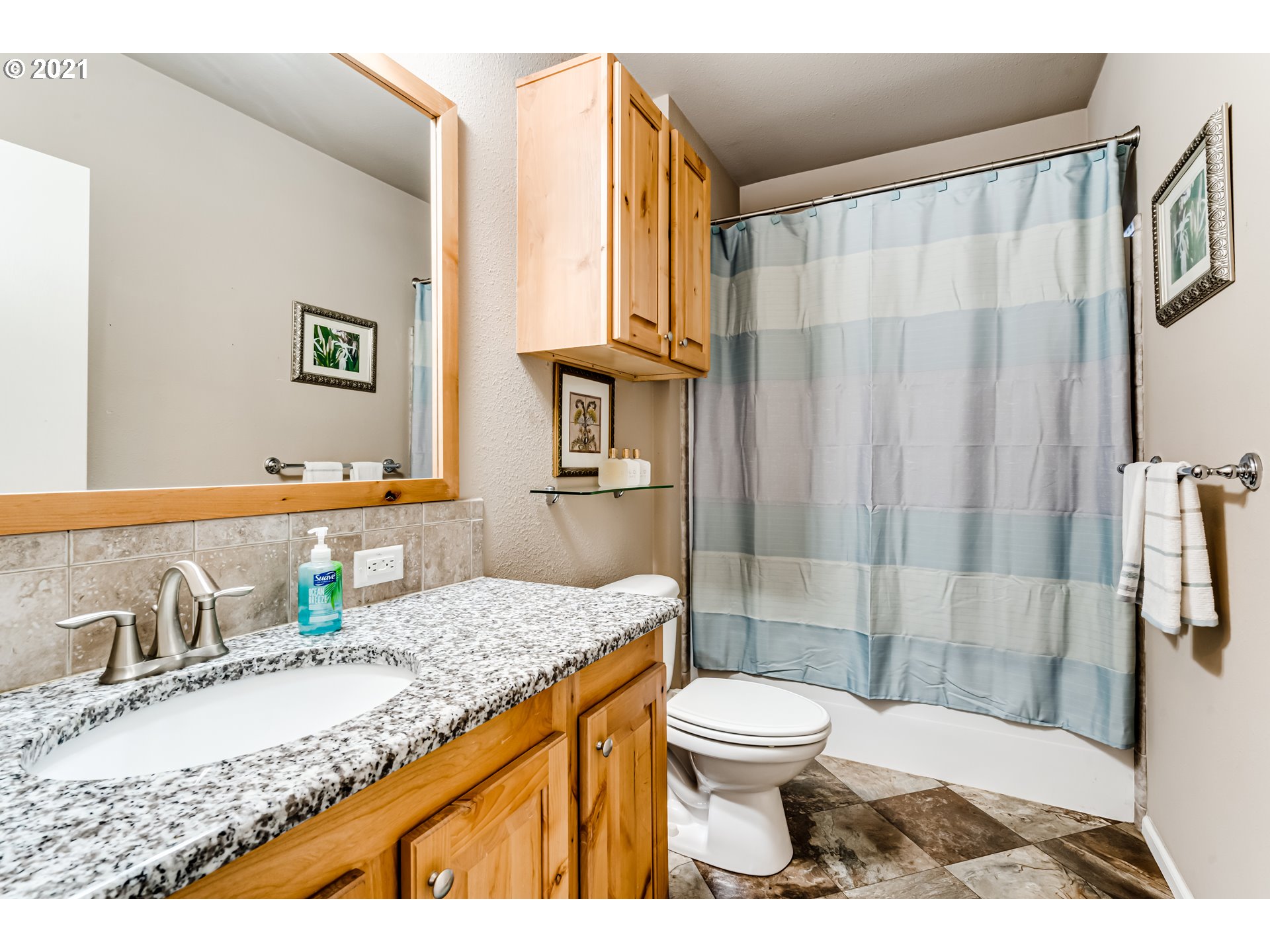 37155 Immigrant Road Pleasant Hill, OR 97455 - Photo 10 of 32 Gallery Image 10