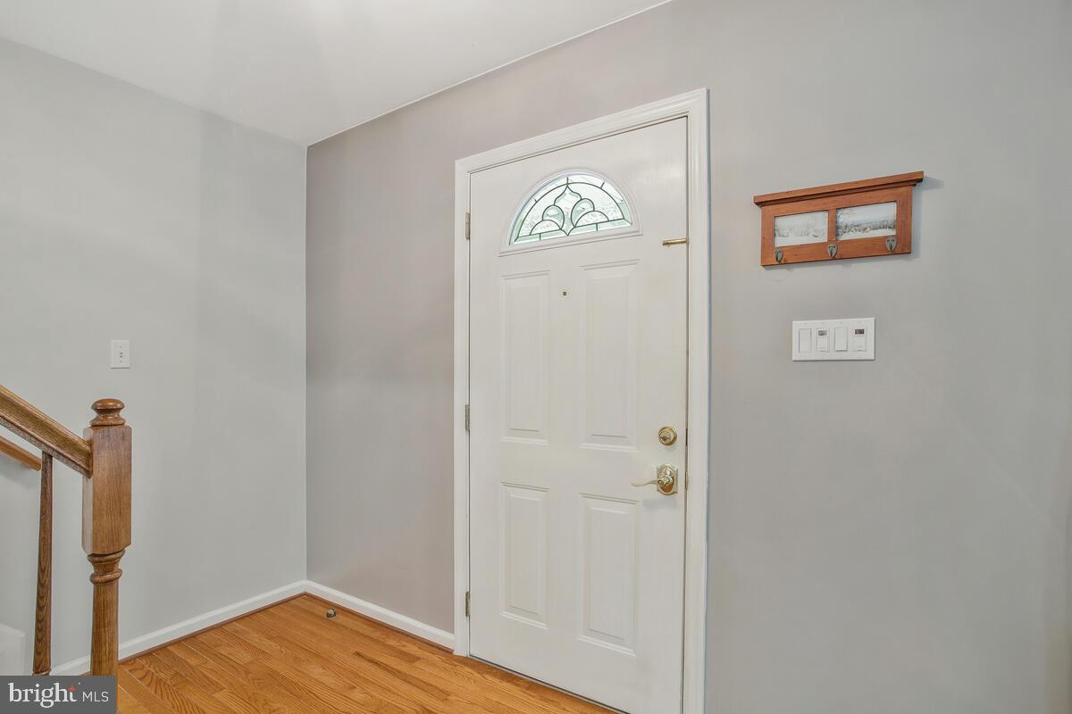 1755 Maple Avenue Hanover, MD 21076 - Photo 5 of 42 Entry foyer