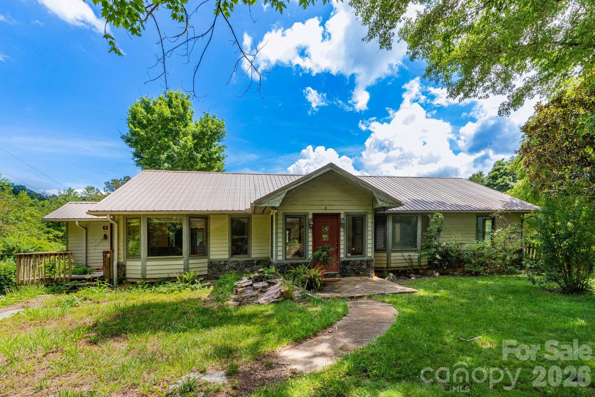 18 Bartlett Road Weaverville, NC 28787 - Photo 2 of 23