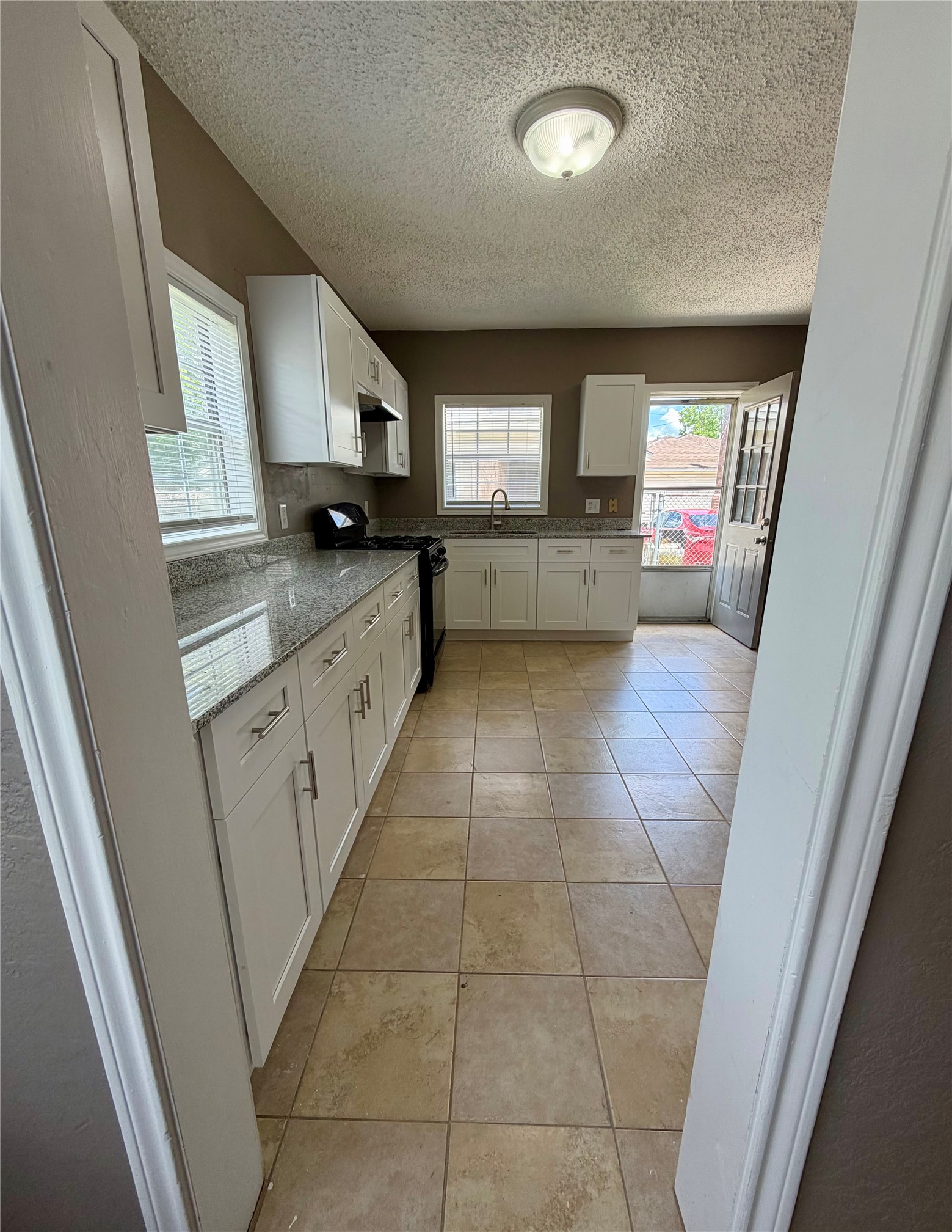 111 Inlane Street Houston, TX 77012 - Photo 18 of 33