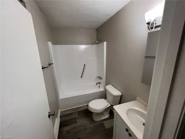 $705 | 216 Church Street, Unit 4, Thomasville, NC 27360