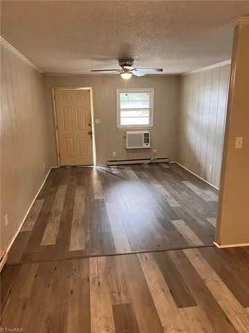 $705 | 216 Church Street, Unit 4, Thomasville, NC 27360