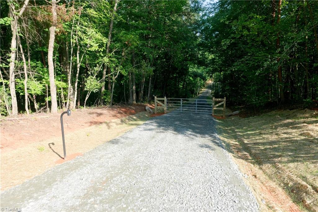 7 Old Mill Road Pinnacle, NC 27043 - Photo 12 of 28 Gallery Image 12