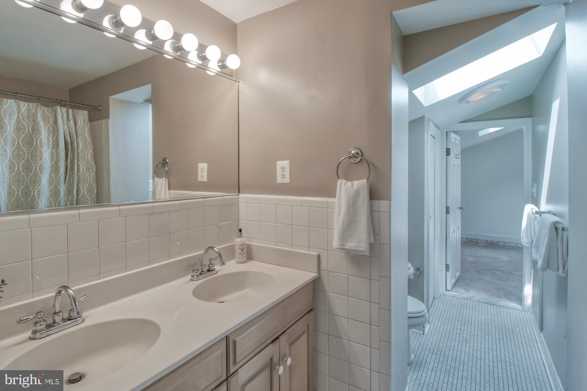 516 Yarmouth Road Baltimore, MD 21286 - Photo 35 of 50 2nd bathroom with double vanities