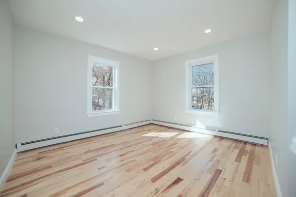 $4,500 | 10 Duffley Court, Unit 1, Brookline, MA 02467