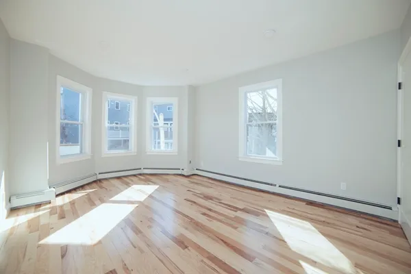 $4,500 | 10 Duffley Court, Unit 1, Brookline, MA 02467