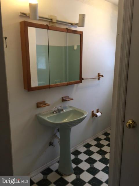 5607 Ranelagh Road White Marsh, MD 21162 - Photo 16 of 19 Bath