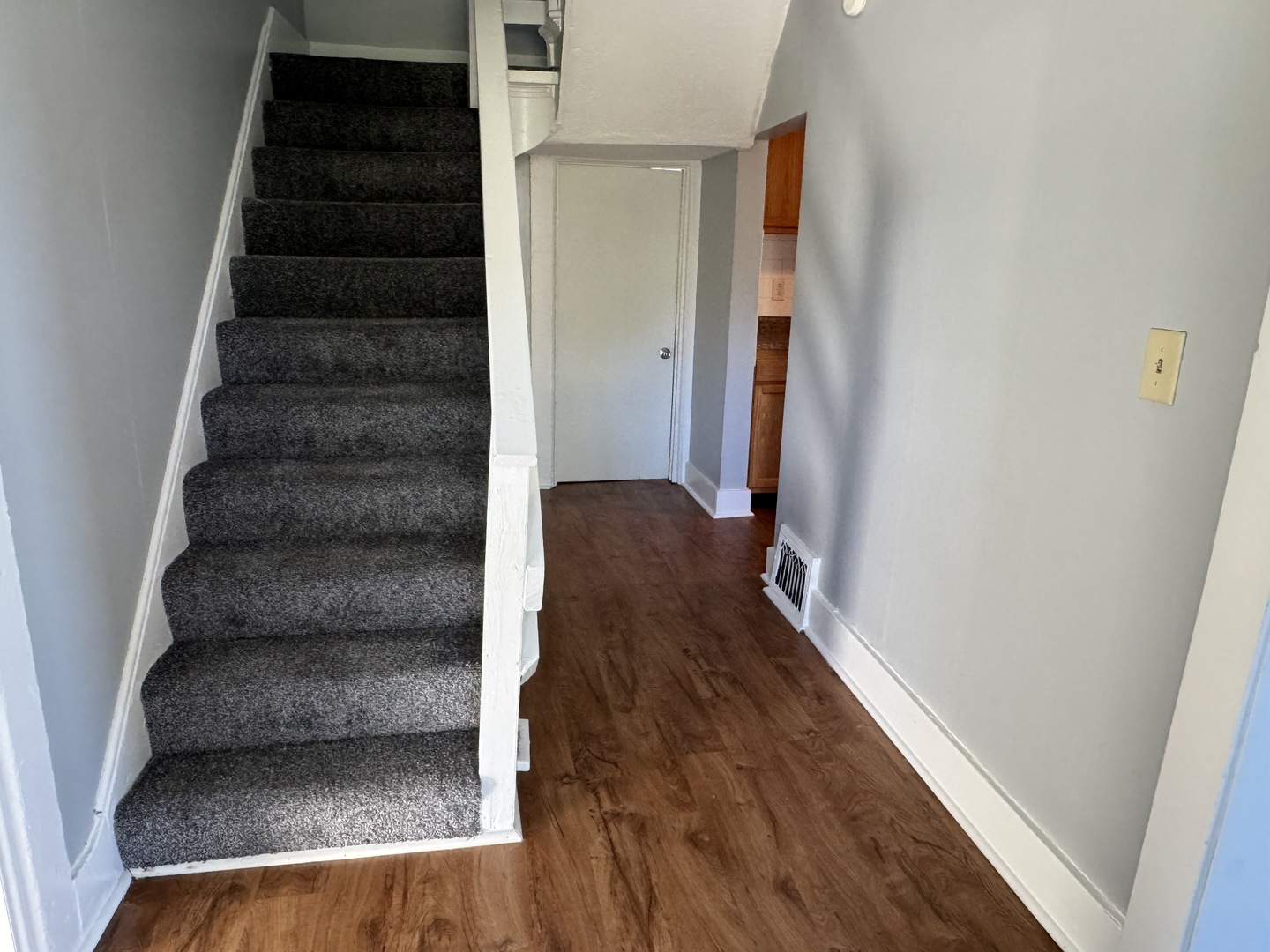 1127 North Ripley Street Davenport, IA 52803 - Photo 2 of 20