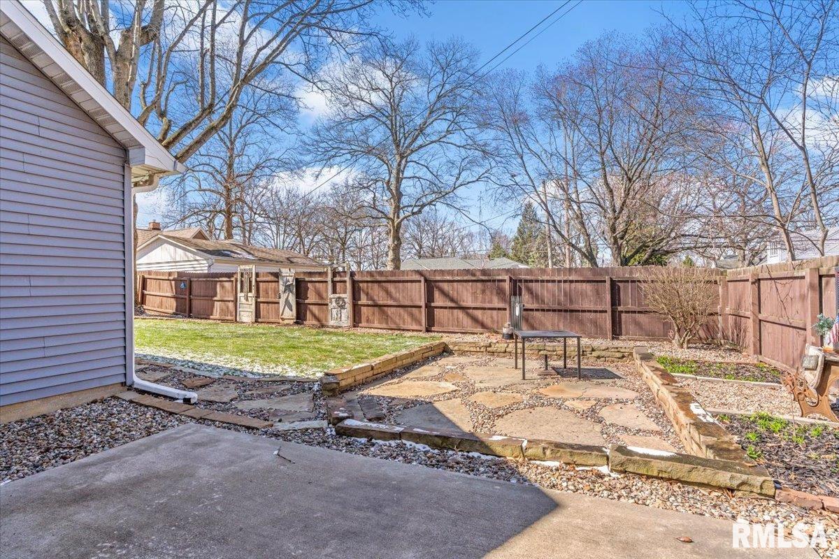 1425 West Edwards Street Springfield, IL 62704 - Photo 41 of 46