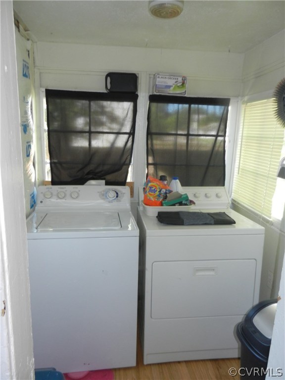 1007 Burnside Street Hopewell, VA 23860 - Photo 6 of 19 a utility room with dryer and washer