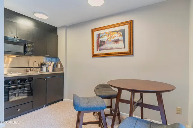 $3,350 | 28 White Street, Unit 28, Saratoga Springs, NY 12866