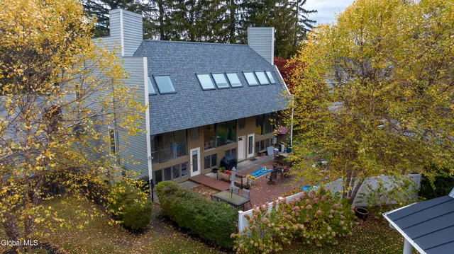 $3,350 | 28 White Street, Unit 28, Saratoga Springs, NY 12866