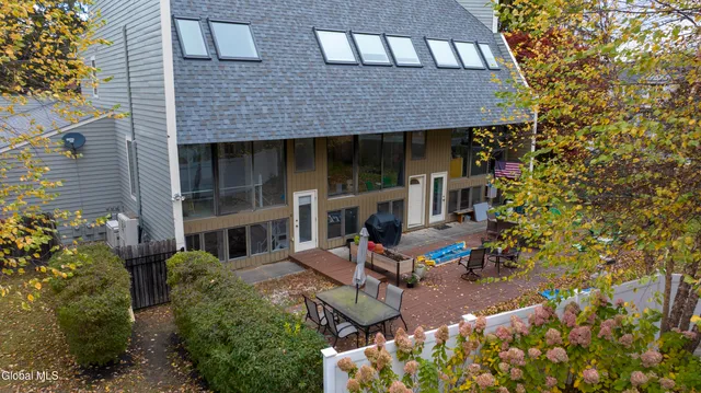 $3,350 | 28 White Street, Unit 28, Saratoga Springs, NY 12866