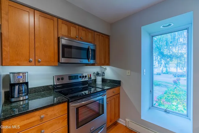 $3,350 | 28 White Street, Unit 28, Saratoga Springs, NY 12866