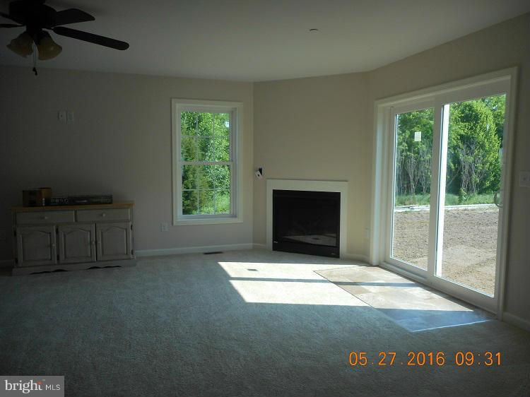 Magnolia Hill Road Ridgely, MD 21660 - Photo 7 of 10 Family Room
